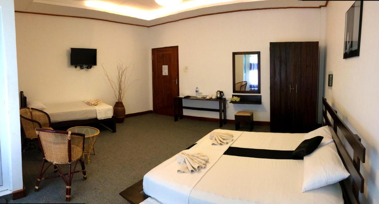 Nico Lagoon Hotel Negombo Exterior photo